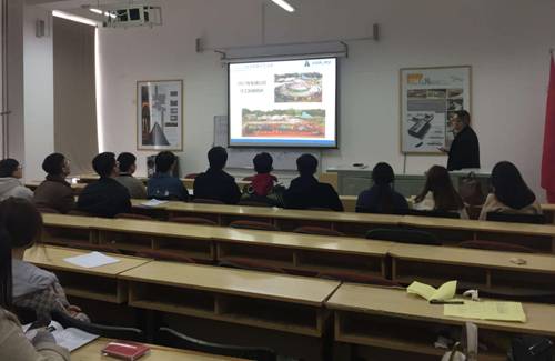 _%GQM1{%FS@)00C5VYURJ[U