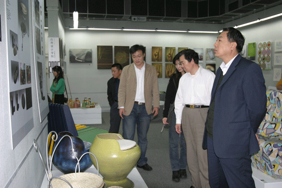 2025新澳门免费原料大全