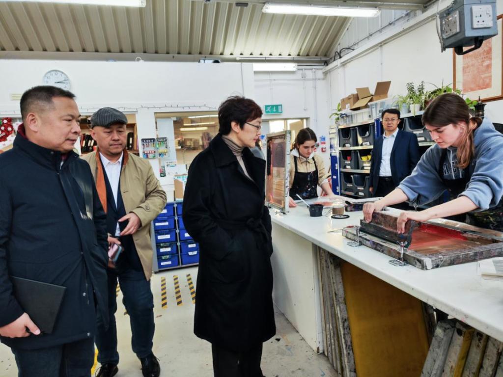 2025新澳门免费原料大全