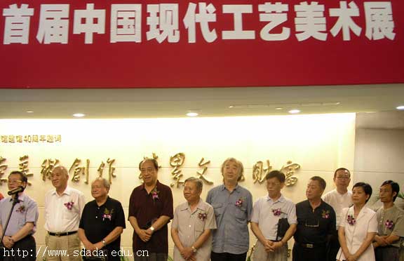 2025新澳门免费原料大全