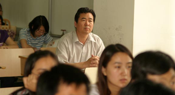 2025新澳门免费原料大全