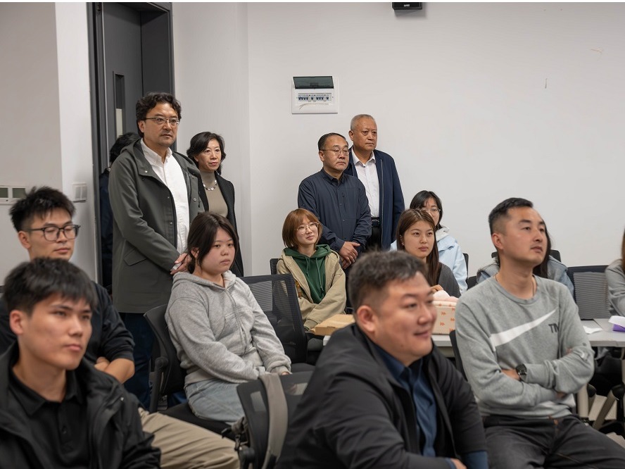 2025新澳门免费原料大全