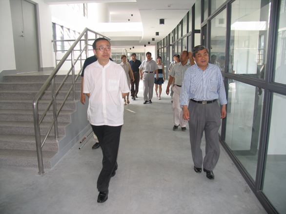 2025新澳门免费原料大全