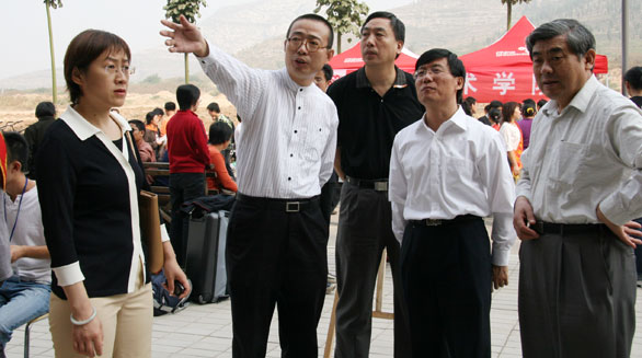 2025新澳门免费原料大全