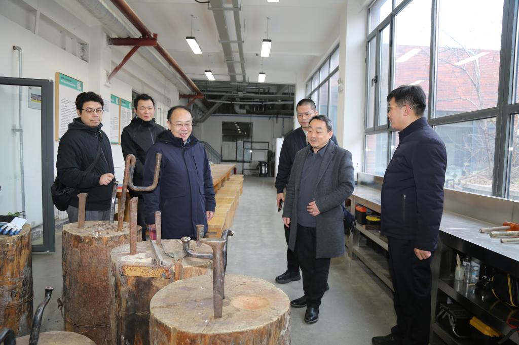 2025新澳门免费原料大全