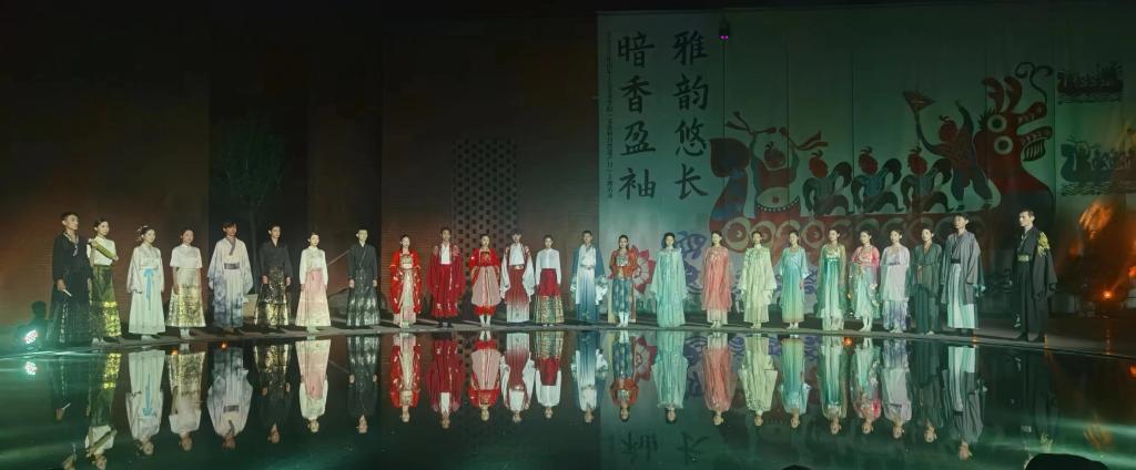 2025新澳门免费原料大全