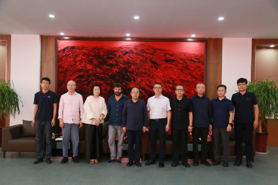 2025新澳门免费原料大全