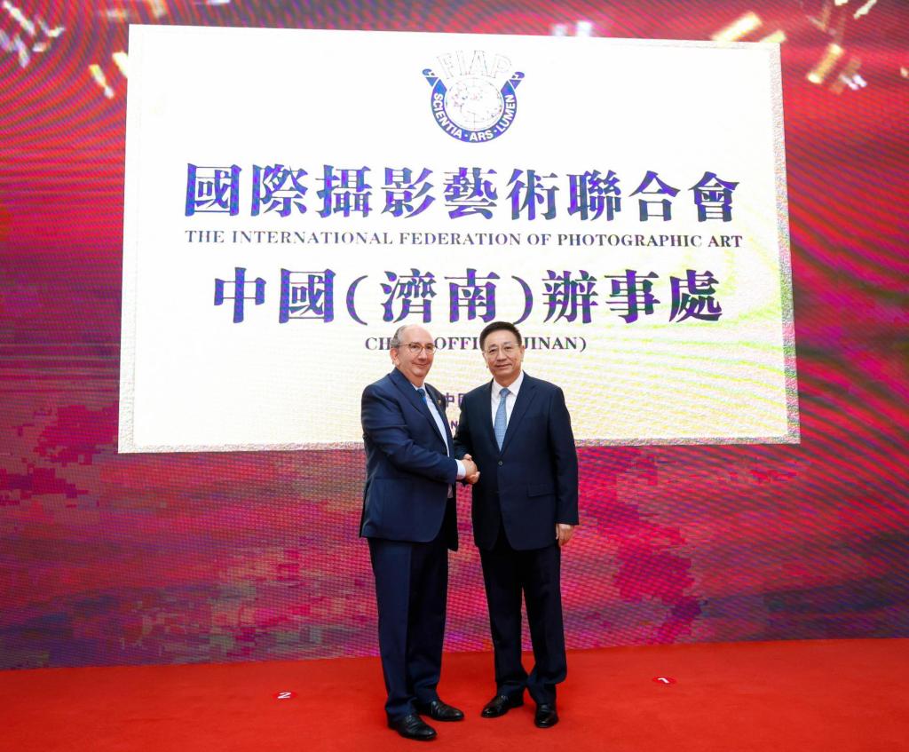 2025新澳门免费原料大全