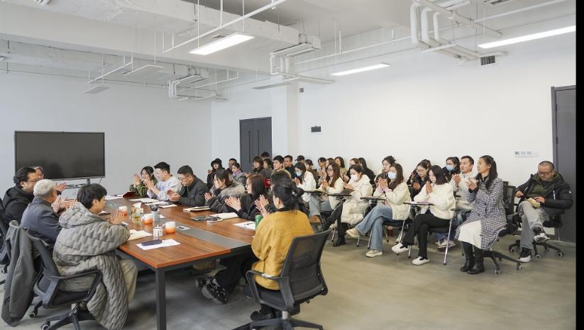 2025新澳门免费原料大全