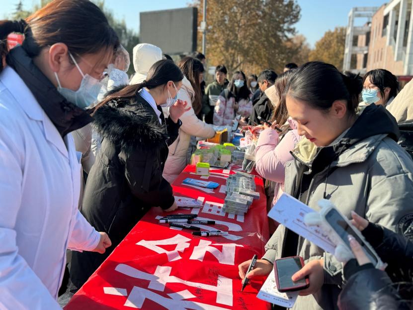 2025新澳门免费原料大全