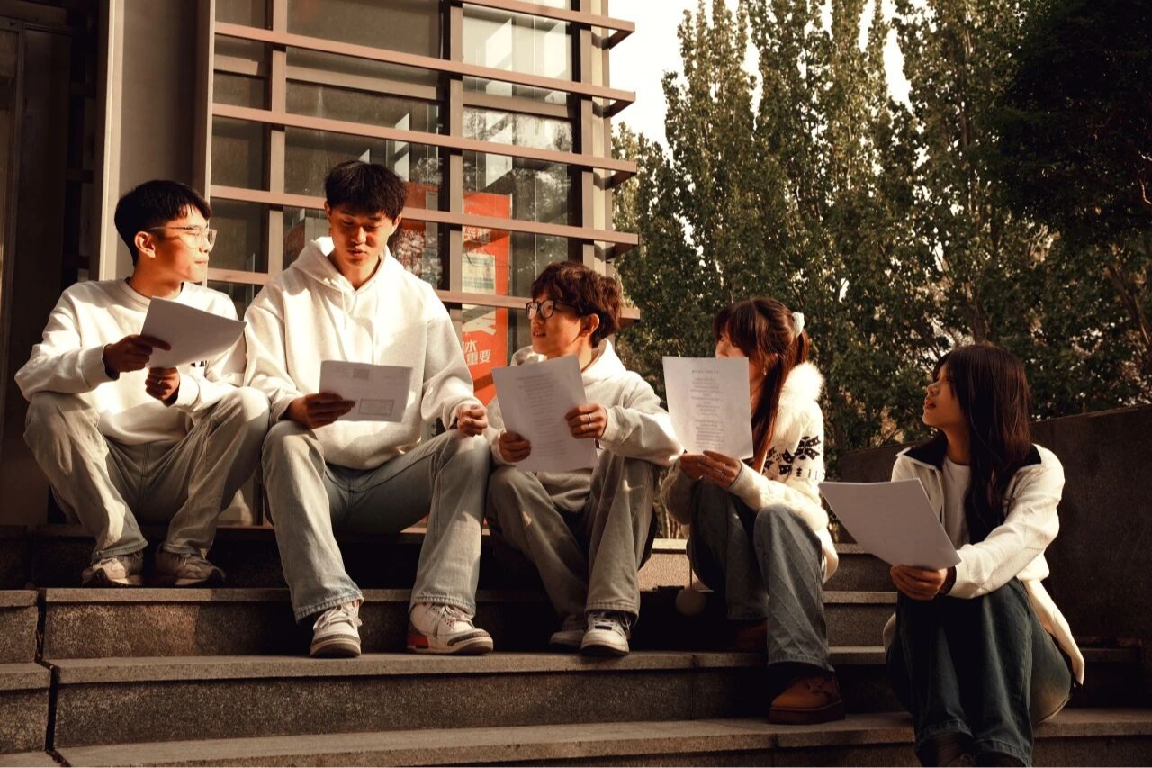 2025新澳门免费原料大全