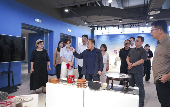 2025新澳门免费原料大全