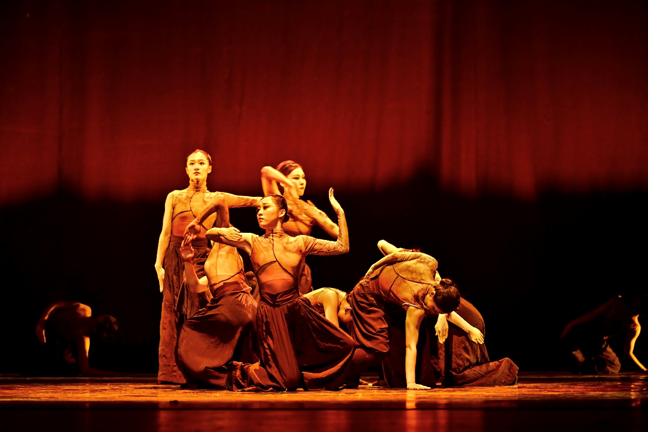 2025新澳门免费原料大全