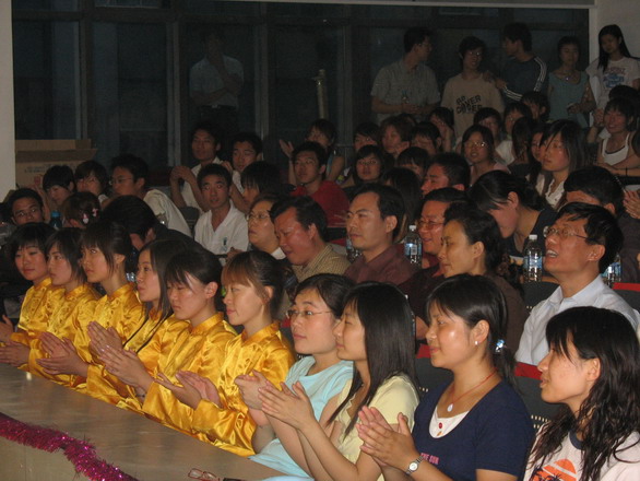 2025新澳门免费原料大全