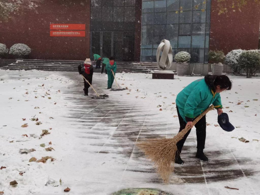 2025新澳门免费原料大全