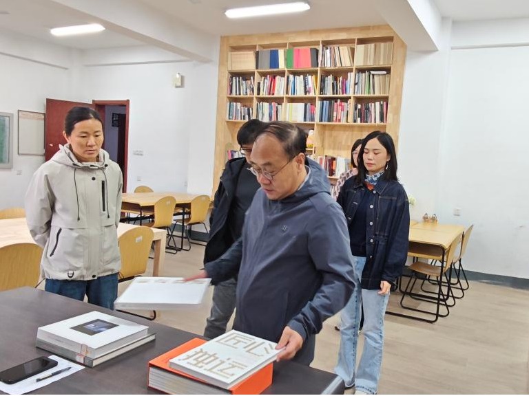 2025新澳门免费原料大全