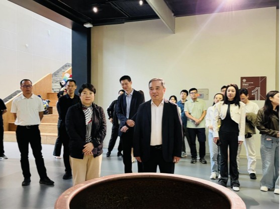 2025新澳门免费原料大全