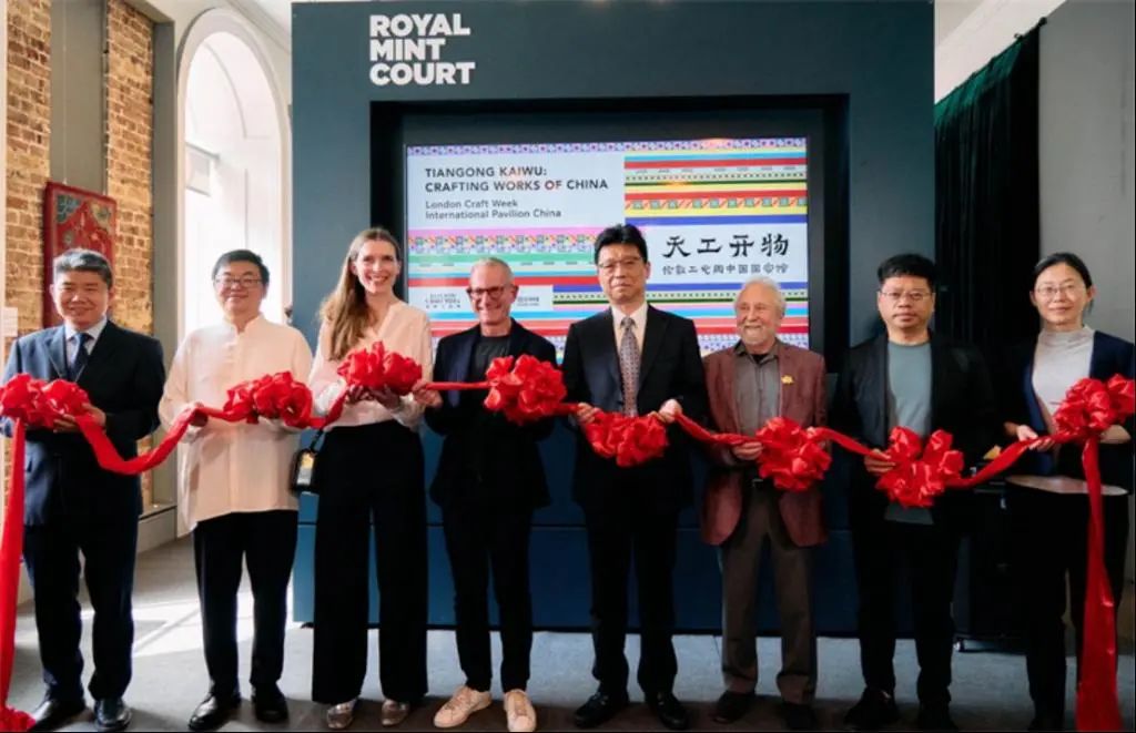 2025新澳门免费原料大全