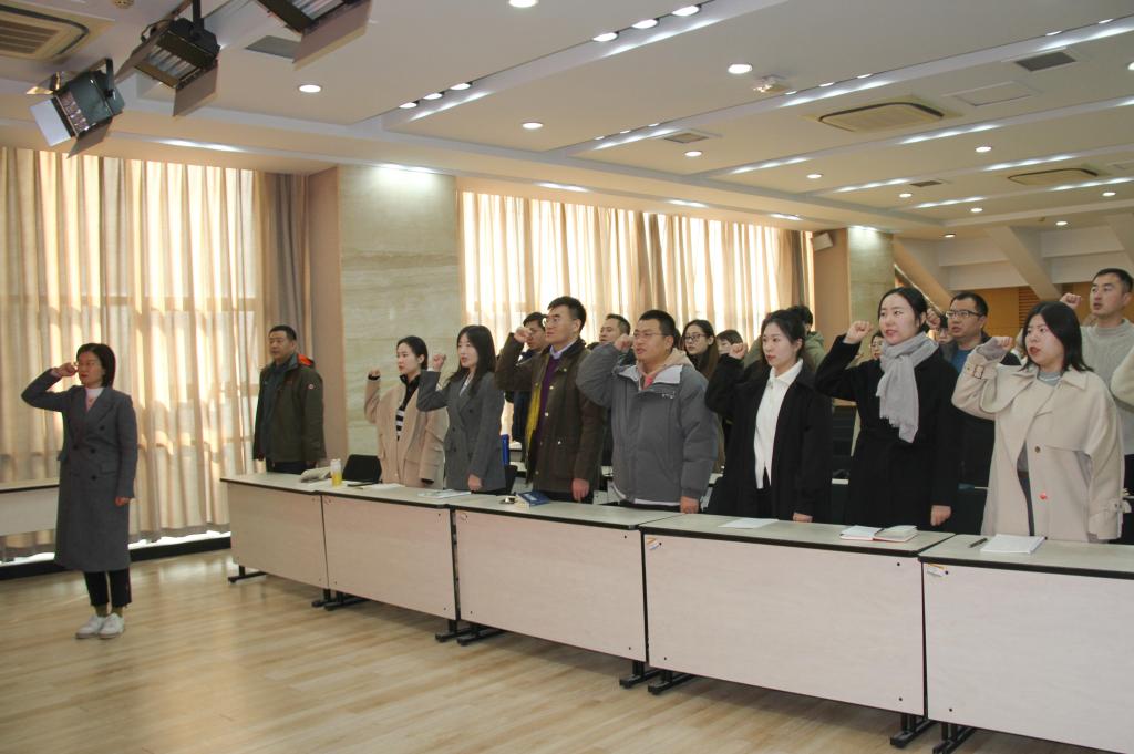 2025新澳门免费原料大全