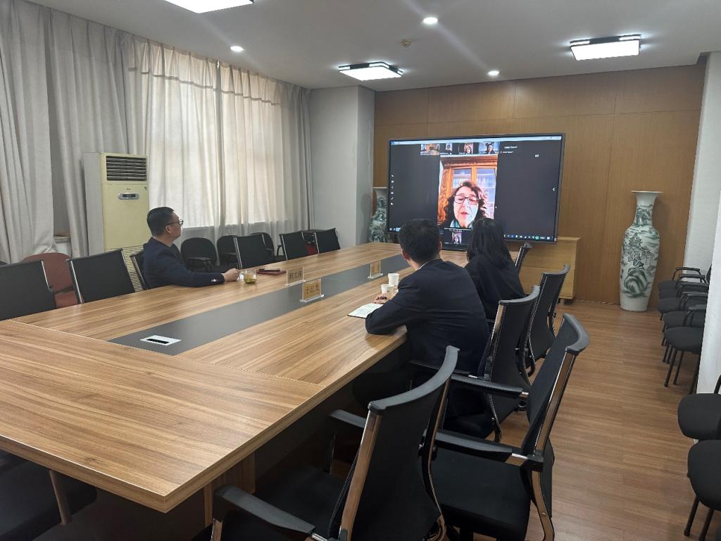 2025新澳门免费原料大全