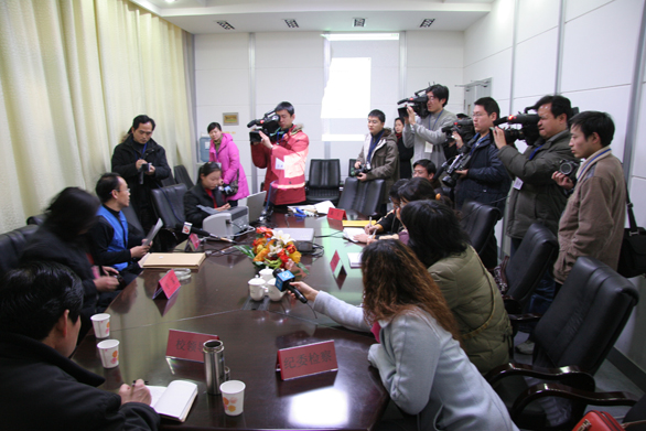 2025新澳门免费原料大全