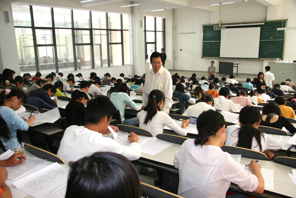 2025新澳门免费原料大全