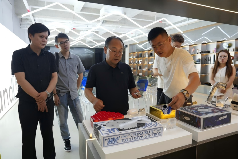 2025新澳门免费原料大全