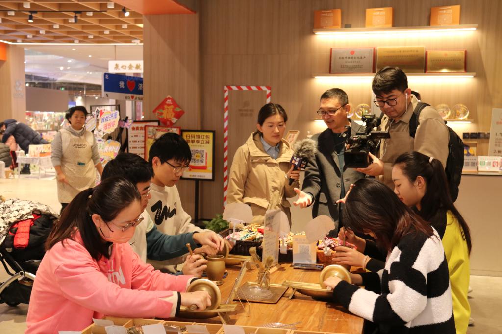 2025新澳门免费原料大全